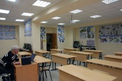 Занятия в учебном центре в Песочне